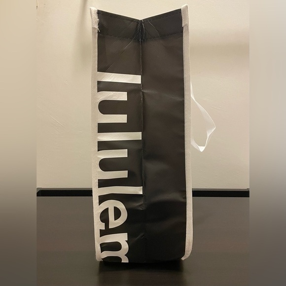 LULULEMON ATHLETICA Reusable Shopping Gift Bag - Picture 4 of 4